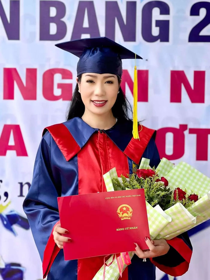 Ảnh hot sao Việt 11/7: Trấn Thành mang BST đồng hồ tiền tỷ đi diễn