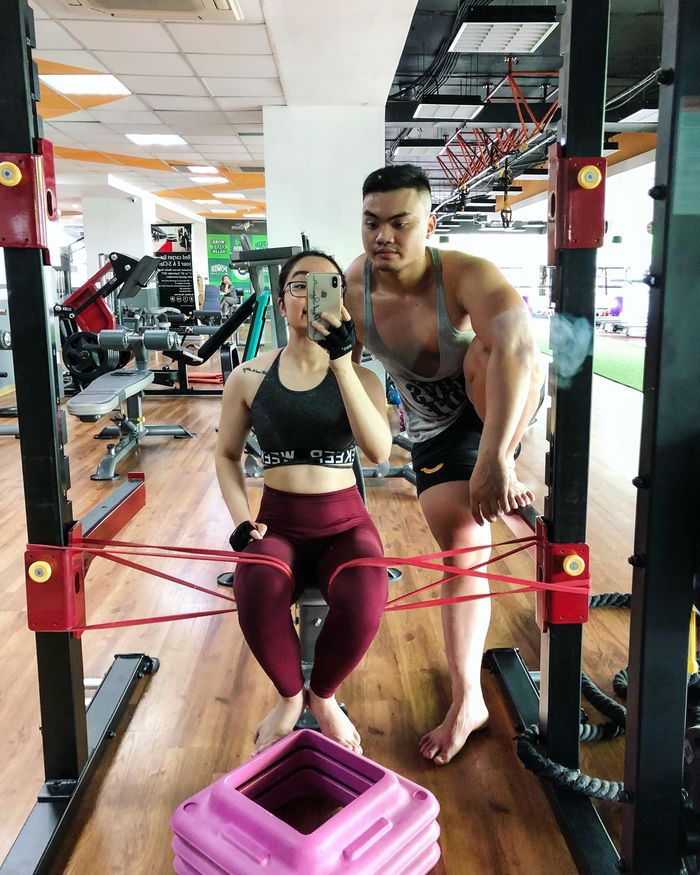 Bị đá vì mũm mĩm, cô nàng lột xác thành hot girl sau 5 năm luyện tạ