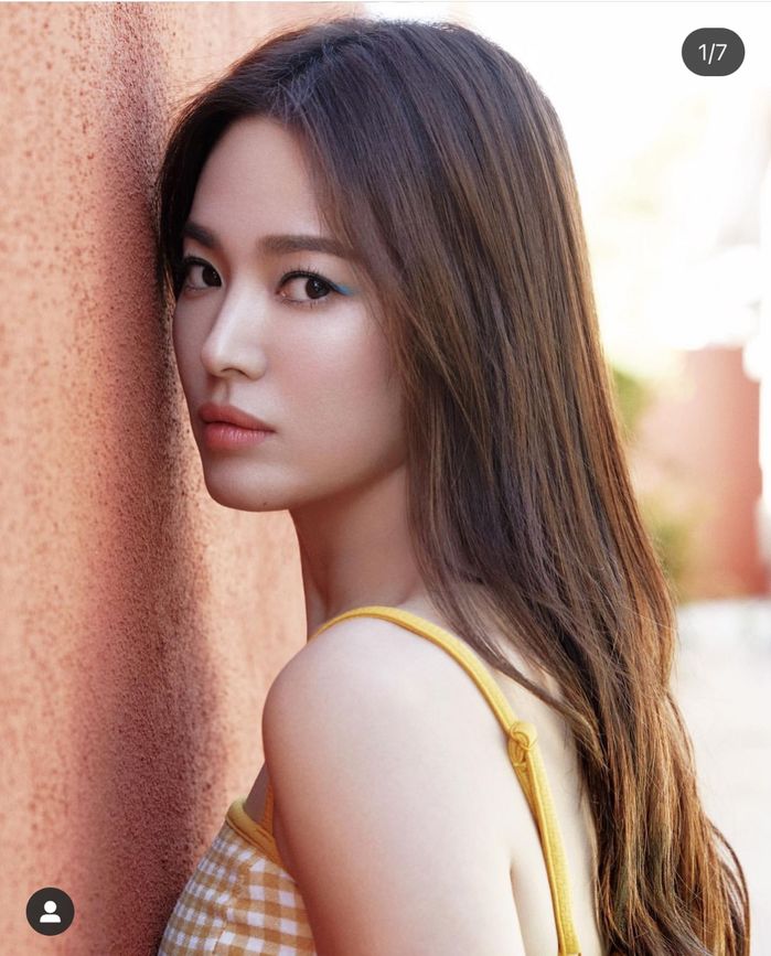 Bí quyết có làn da không tuổi như Song Hye Kyo: Rửa mặt bằng nước ấm
