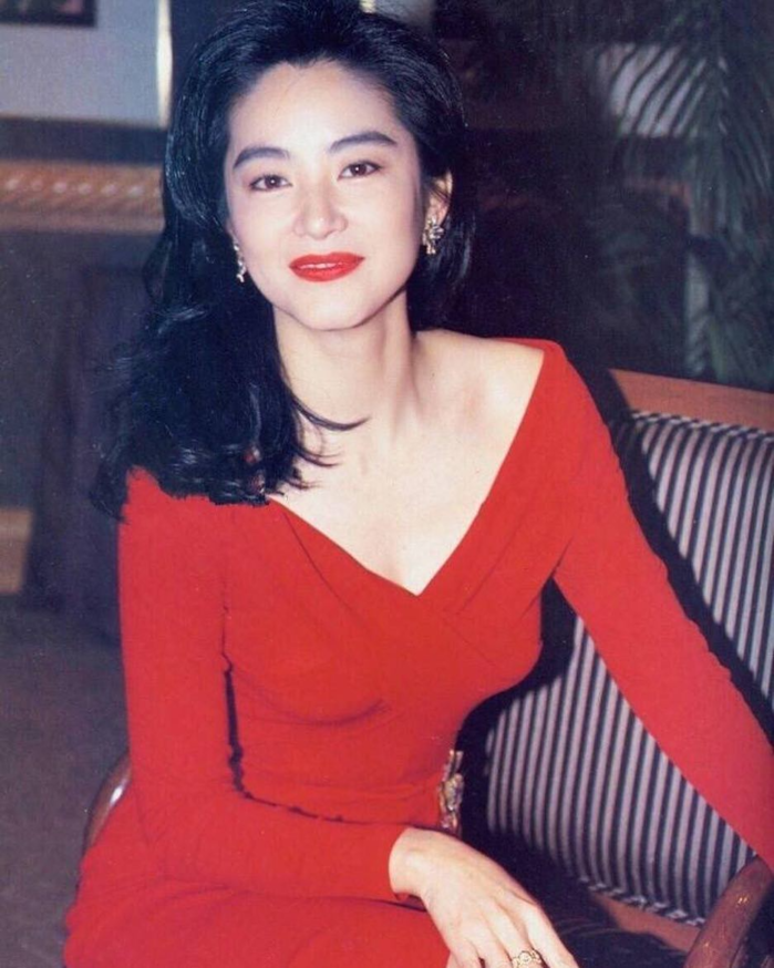 Biệt thự 3200 tỷ của Lâm Thanh Hà trước khi cháy: 18 nhân viên phục vụ