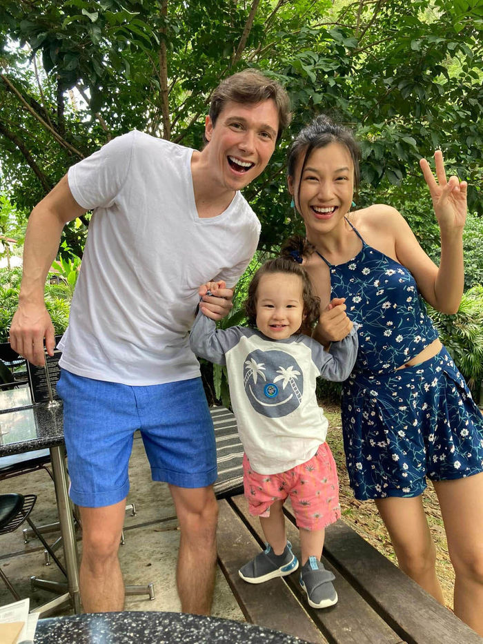 Cặp đôi ly hôn vẫn du lịch vì con: Nhật Kim Anh và chồng cũ văn minh