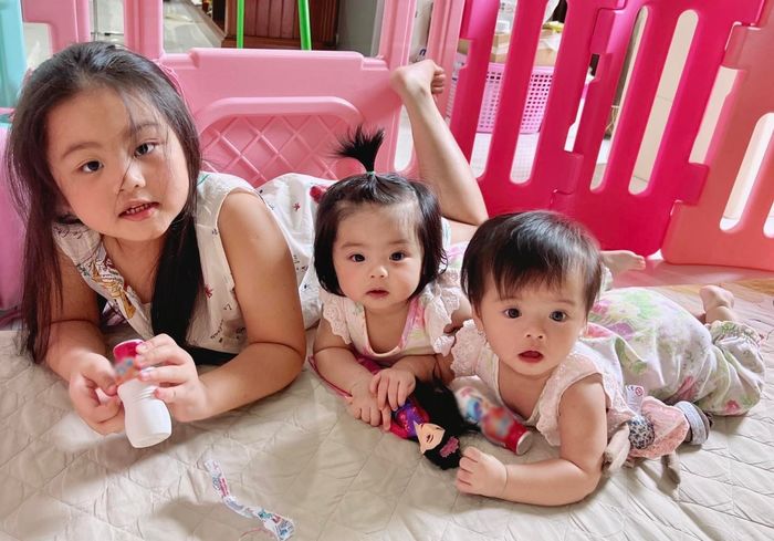Cô ba nhà Vân Trang nhập hội thánh biểu cảm: Tương lai nối nghiệp mẹ