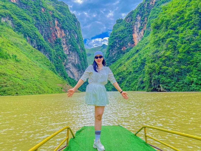 Cô gái một thân một mình vượt 1942km từ Đồng Nai đến Hà Giang