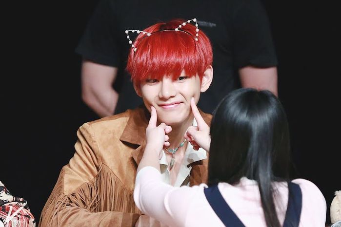 Khi công khai hẹn hò: Diễn viên được ủng hộ, idol Kpop bị chỉ trích