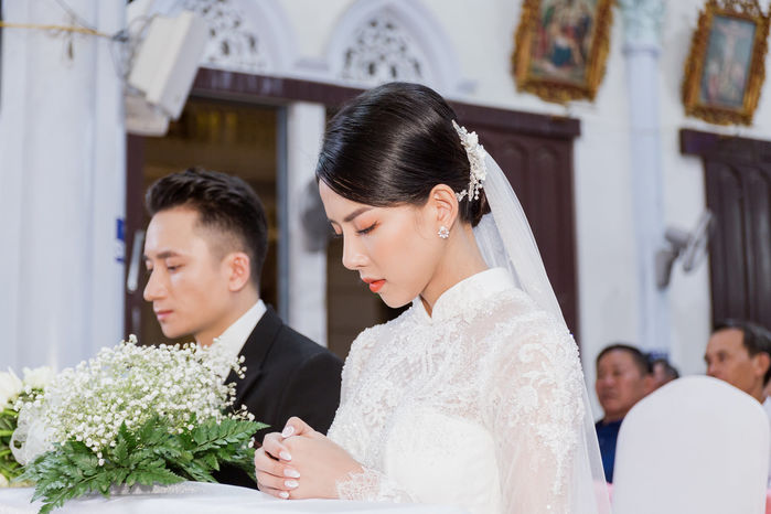 Cuộc sống của Phan Mạnh Quỳnh và bà xã hot girl sau 1 năm đám cưới