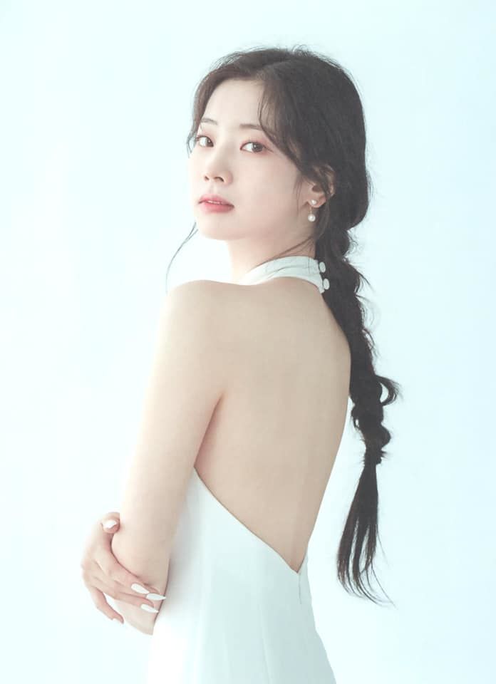 Dahyun phá kén sau 7 năm: Từ ăn mặc an toàn nay khoe toà thiên nhiên