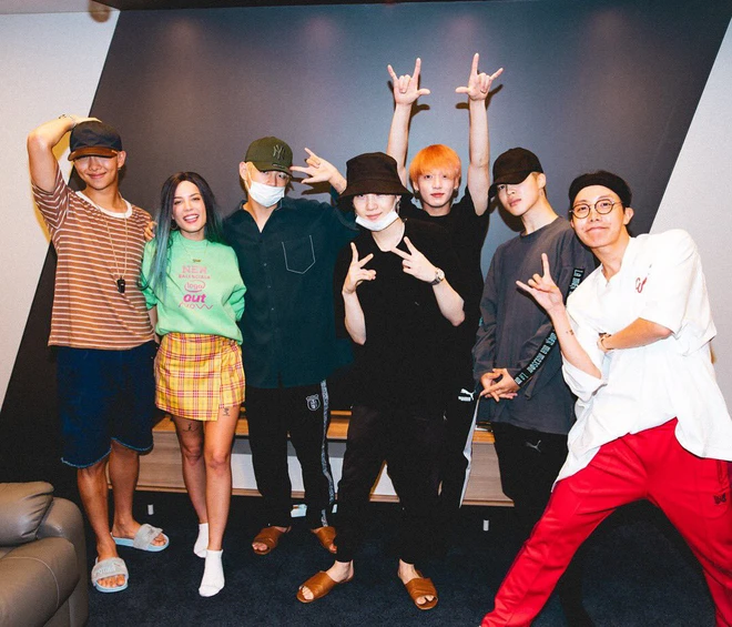 Dàn sao US-UK là fan cứng của BTS: Cardi B, Halsey đúng chuẩn ARMY