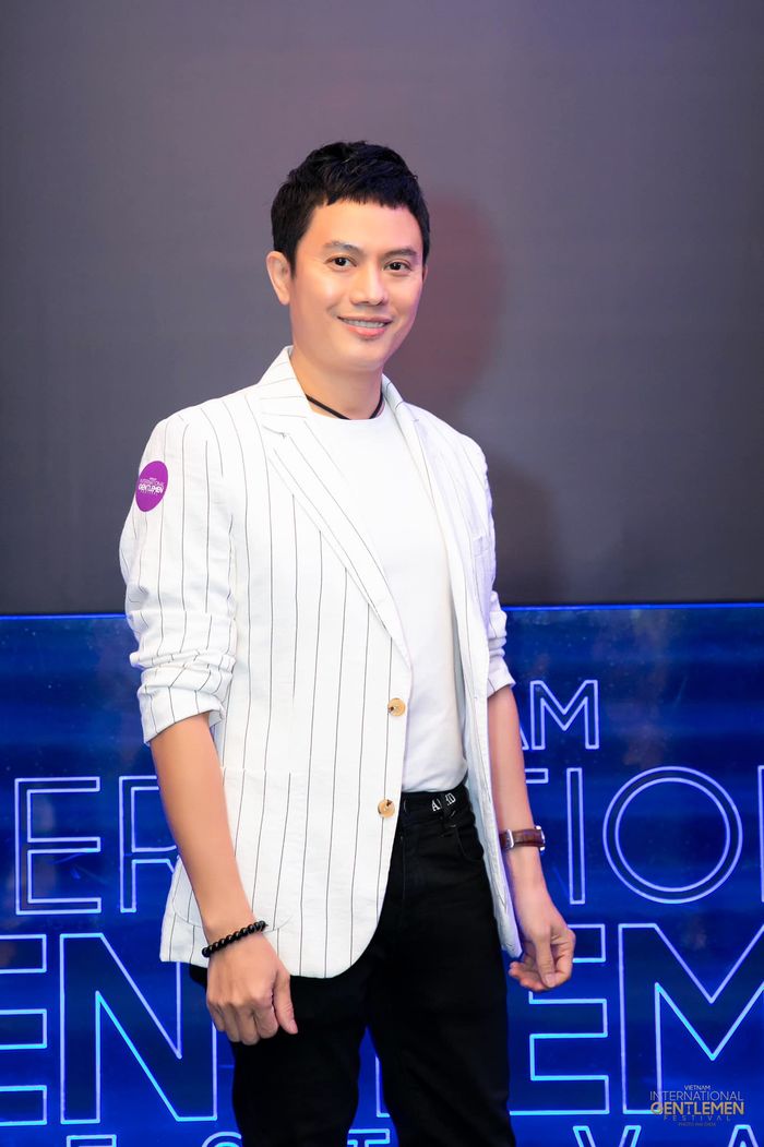 Dàn sao Việt đổ bộ thảm đỏ: MC Thanh Thanh Huyền đẹp như tiên nữ