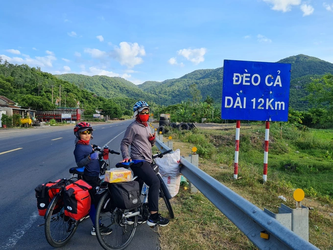 Chiến binh nhí: Hai cậu bé đạp xe 1.800km từ Bắc Giang - TP.HCM