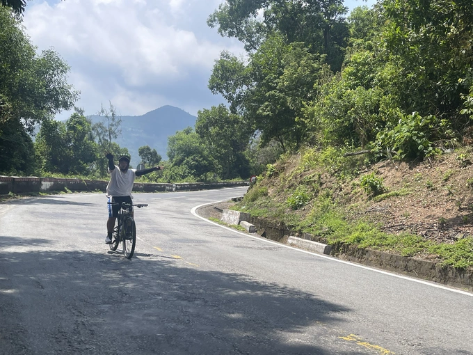 Chiến binh nhí: Hai cậu bé đạp xe 1.800km từ Bắc Giang - TP.HCM