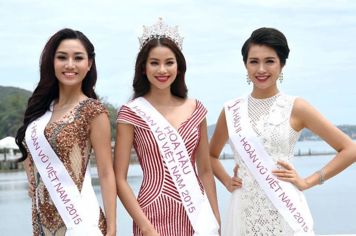 Điểm ăn tiền của các Hoa hậu Hoàn vũ VN: Ngọc Châu bụng nổi múi cơ