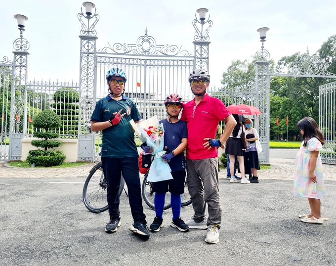 Chiến binh nhí: Hai cậu bé đạp xe 1.800km từ Bắc Giang - TP.HCM
