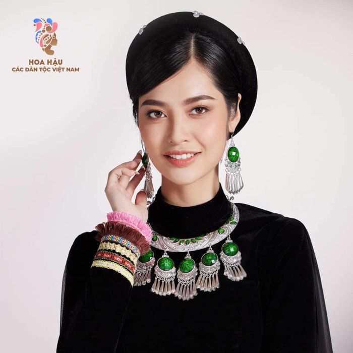 Đọ mặt mộc Top 3 Hoa hậu các Dân tộc Việt Nam 2022: Ai cũng đỉnh chóp