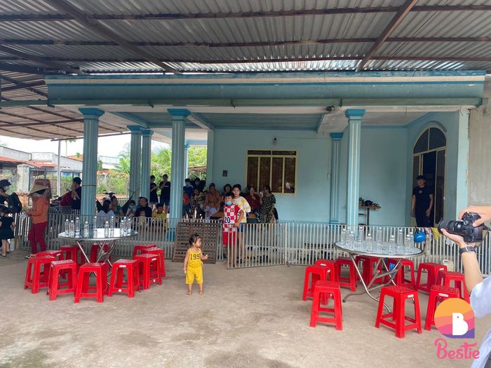 Đón con gái Hoa hậu về quê, nhà Ngọc Châu giản dị làm 2 mâm cơm