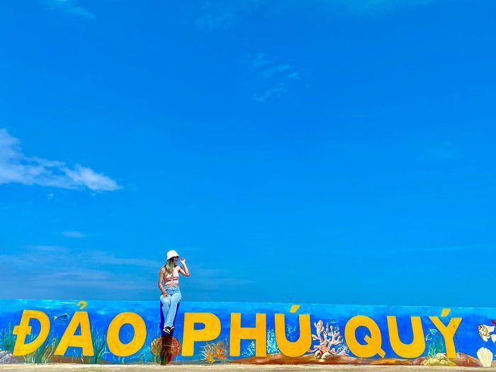 Du lịch tiết kiệm thời bão giá: Cô gái đi phượt xuyên Việt 0 đồng