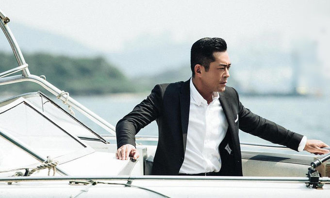 Dương Quá Cổ Thiên Lạc: U50 không vợ con, sống giàu sang với cha mẹ