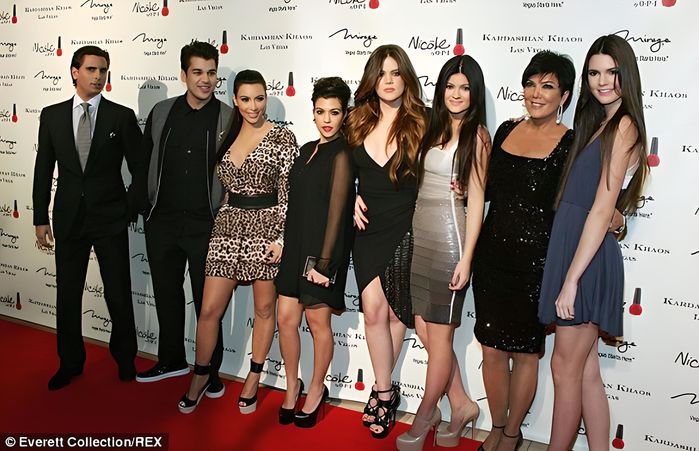 Em trai Kim Kardashian: Giàu có kín tiếng, thừa kế căn nhà triệu đô