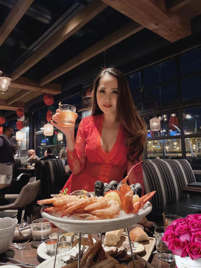 Gái nhảy Minh Thư ở tuổi U50: Nhan sắc bị thời gian bỏ quên