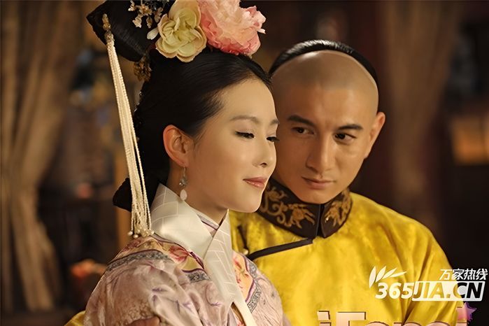 Hai người vợ của Ngô Kỳ Long: Thi Thi được sủng ái, Nhã Thư bị bỏ lại