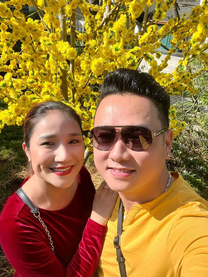 Hàn Thái Tú kết hôn, có 3 con gái vẫn giữ tình bạn đẹp với Cát Tường