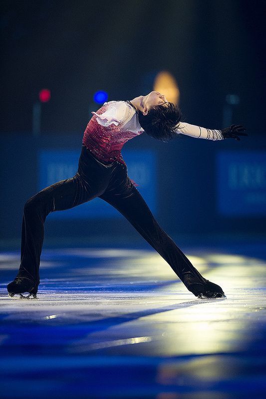Hoàng tử trượt băng Hanyu Yuzuru chính thức tuyên bố giải nghệ