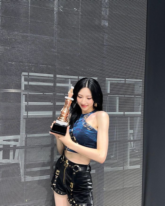 Idol Kpop được cộng đồng lục sắc Hàn mê đắm: Hạng 1 gây bất ngờ