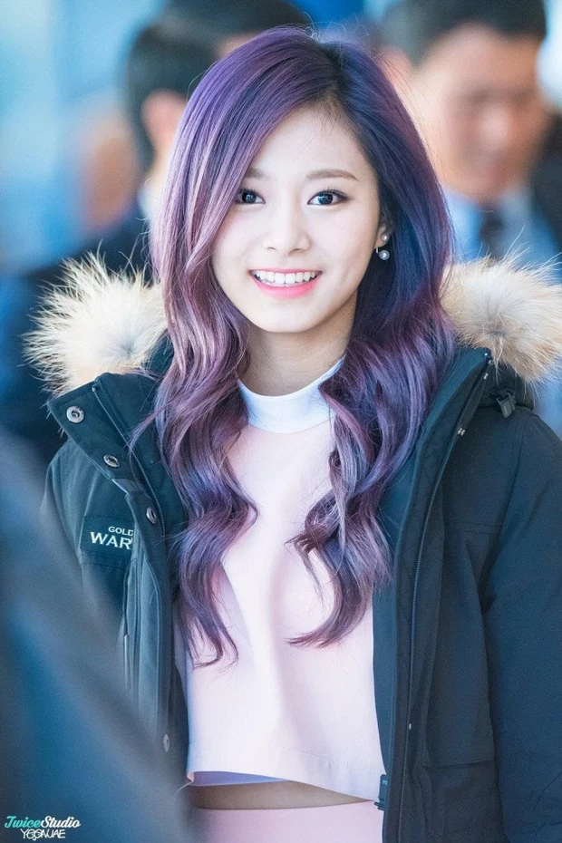 Idol Kpop sở hữu mái tóc mây: Rosé tẩy tóc 3 lần/tuần vẫn xinh