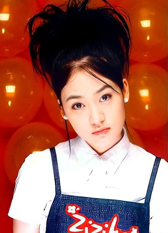 Idol Kpop thế hệ đầu tiên: Visual SM đẹp xỉu, na ná Jisoo (BLACKPINK)