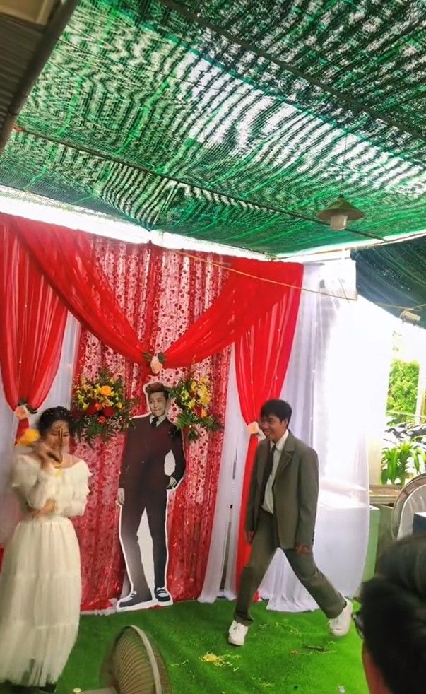 Khi sếp là fan Big Bang thì đi ăn cưới cũng như họp fan