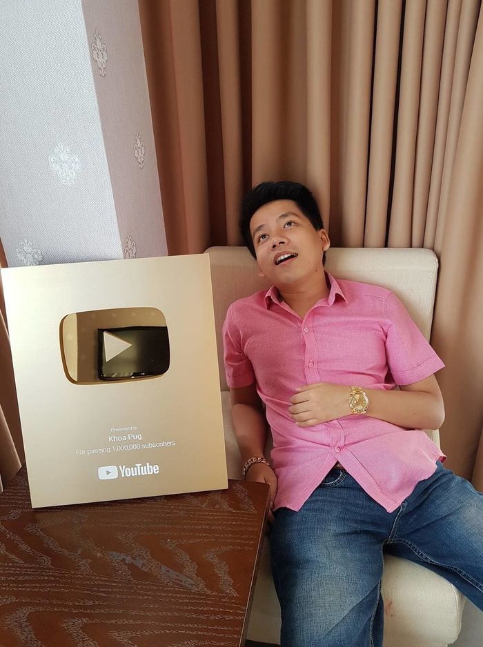 Khoa Pug chi hơn 23 tỷ để mở nhà hàng cho vui
