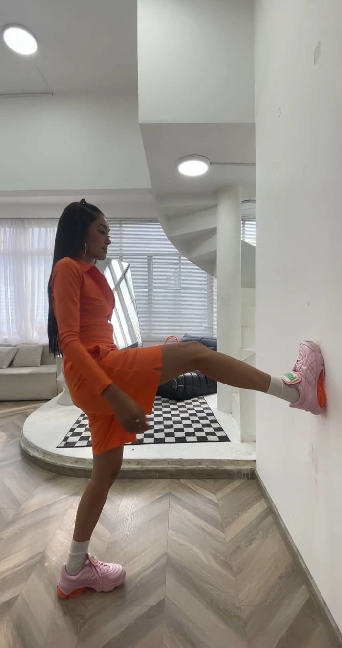 Không kém Ngọc Châu, Thảo Nhi cũng có màn lộn mèo đáng đồng tiền