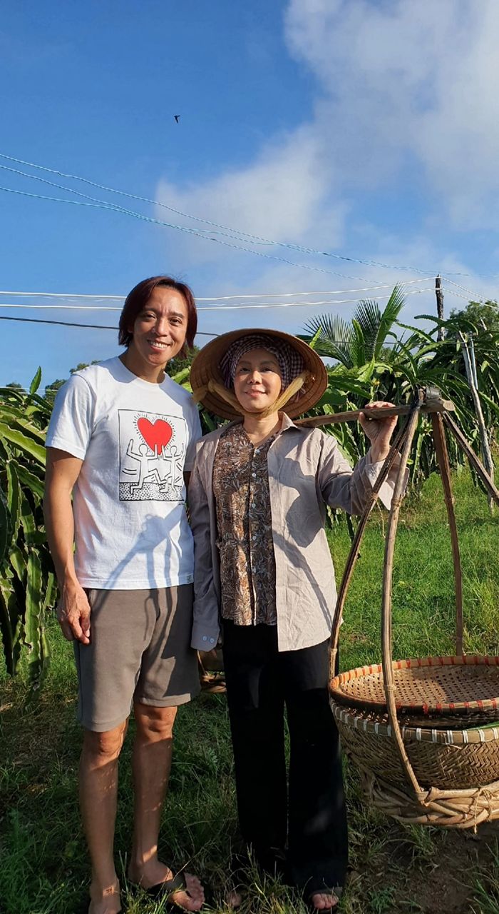 Kỷ niệm 16 năm cưới: Hoài Phương cầu hôn Việt Hương bằng nhẫn khủng