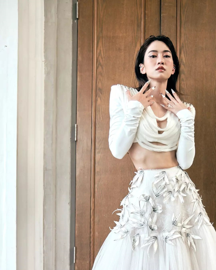 Lê Bống catwalk tại Thailand Fashion Week: Đã biết tém cái nết