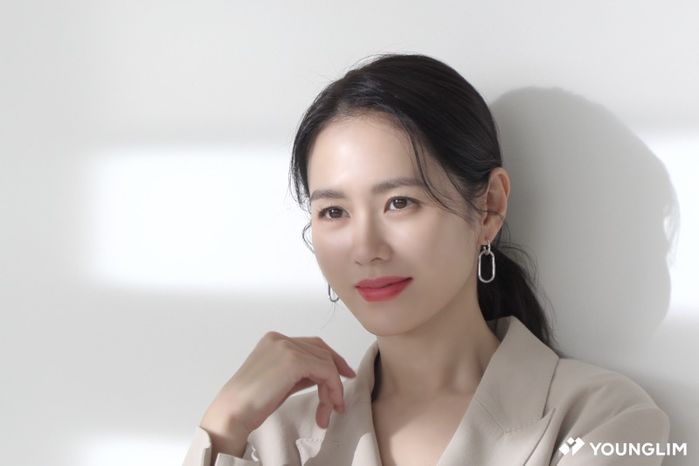Mẹ bầu Son Ye Jin: Mới báo mang thai đã tăng cân, visual vẫn đỉnh cao