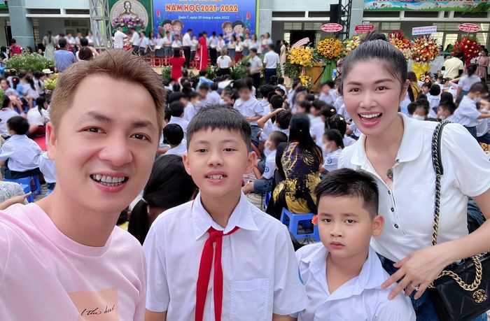 Mỹ nhân Việt dự lễ tổng kết của con: Phạm Quỳnh Anh hội ngộ chồng cũ