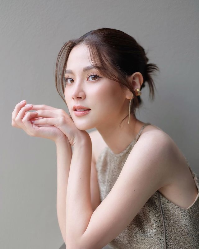 Baifern đứng cạnh ai cũng bùng nổ visual: Tor đòi đóng phim chung
