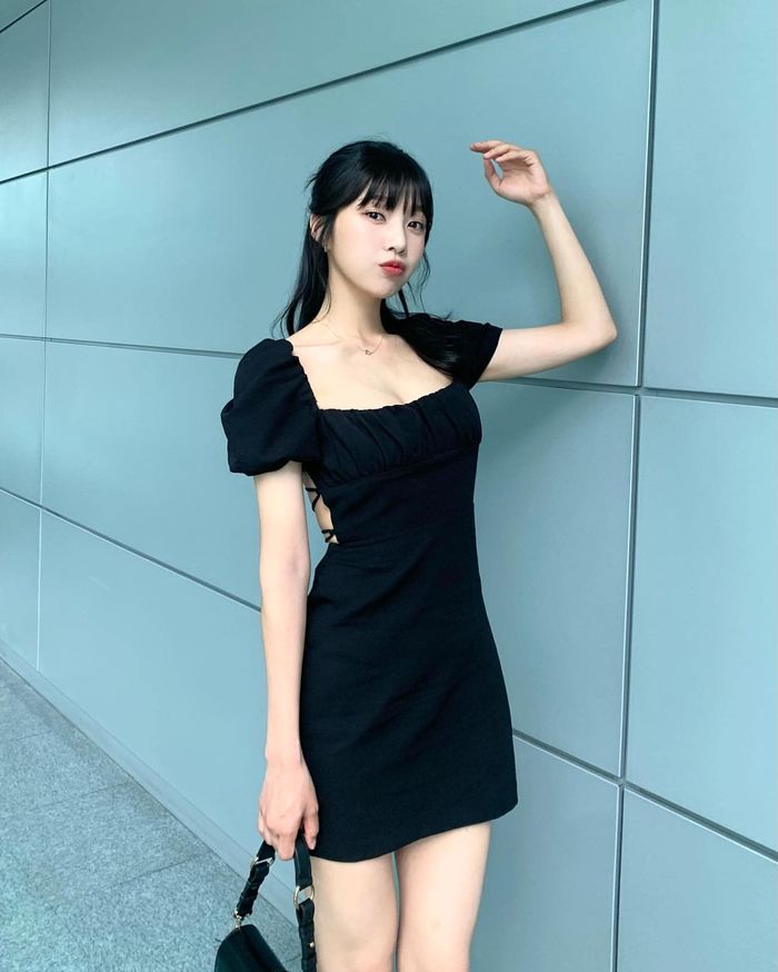 Mỹ nữ Hàn có tỷ lệ cơ thể vượt trội: Karina body chuẩn đồng hồ cát