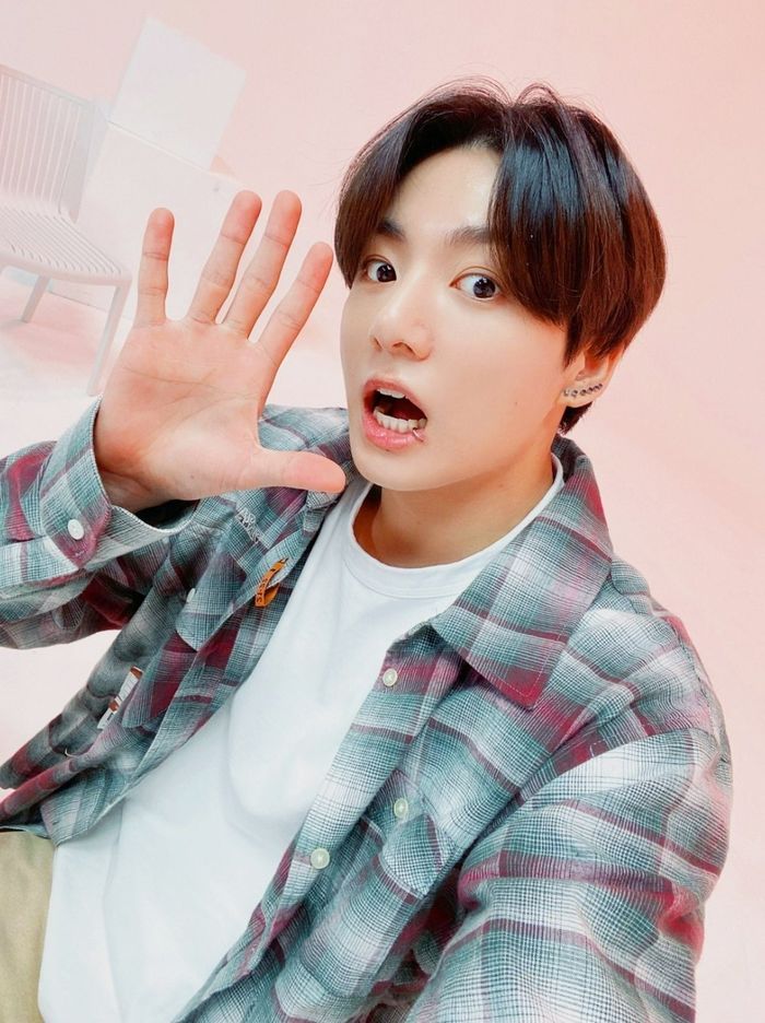 Mỹ nữ nhóm Kep1er giống y như em gái thất lạc của Jungkook (BTS)