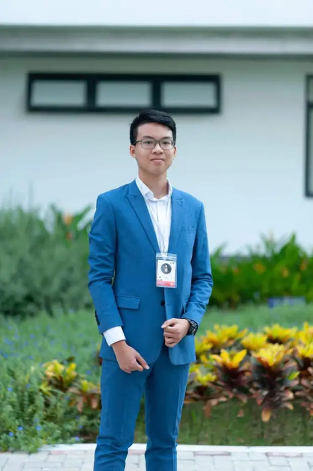 Khâm phục nam sinh nhận học bổng 5 tỷ ĐH Mỹ, nữ sinh gom 9 học bổng