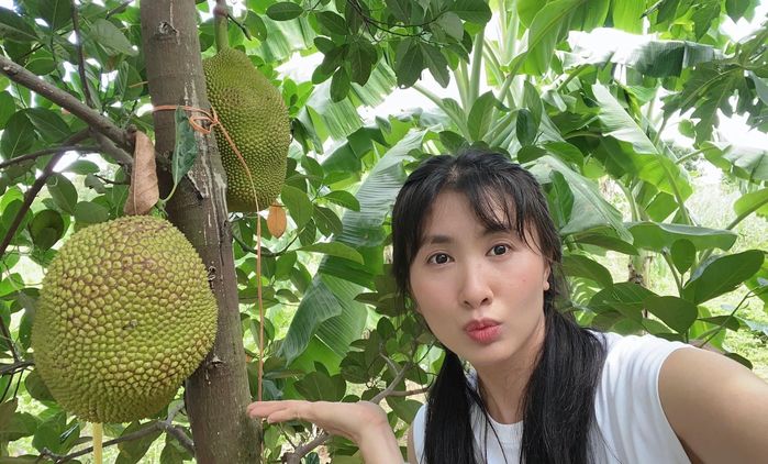 Ngắm Nguyệt Ánh, học ngay bí quyết chăm da cho chị em U40