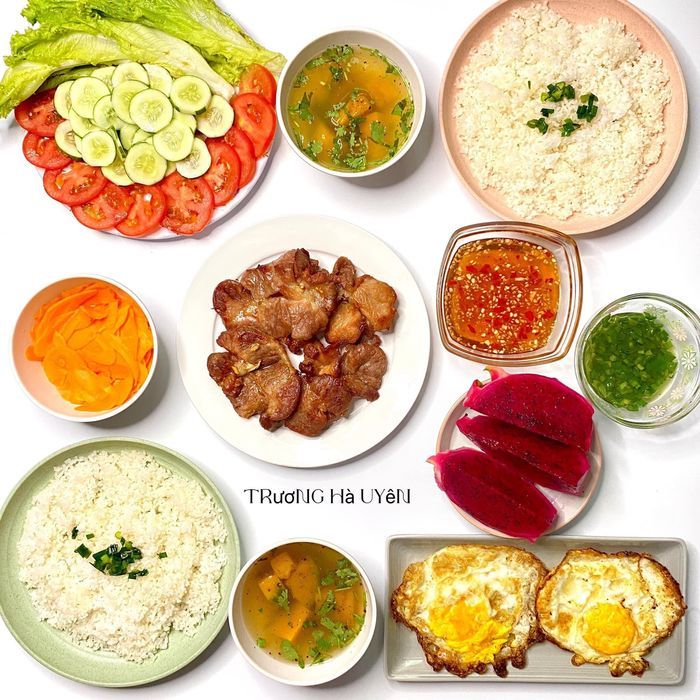 Người chơi hệ tóp tóp kéo nhau đu trend bữa cơm 5 nghìn đồng