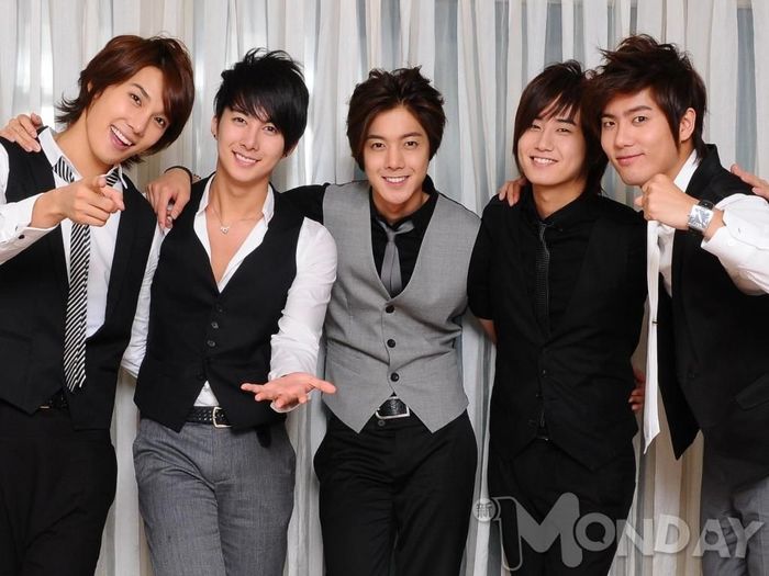 Top bản hit Kpop bị cấm trong mùa thi cử: Toàn nhạc từ nhà Sương Mai