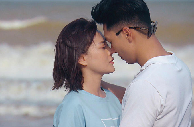 Những nụ hôn đẹp nhất màn ảnh Việt: Huyền Lizzie - Đình Tú góp mặt