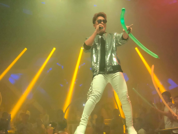 Những sao Việt xuất thân từ phụ hồ: Anh Tú thành hot boy làng hài