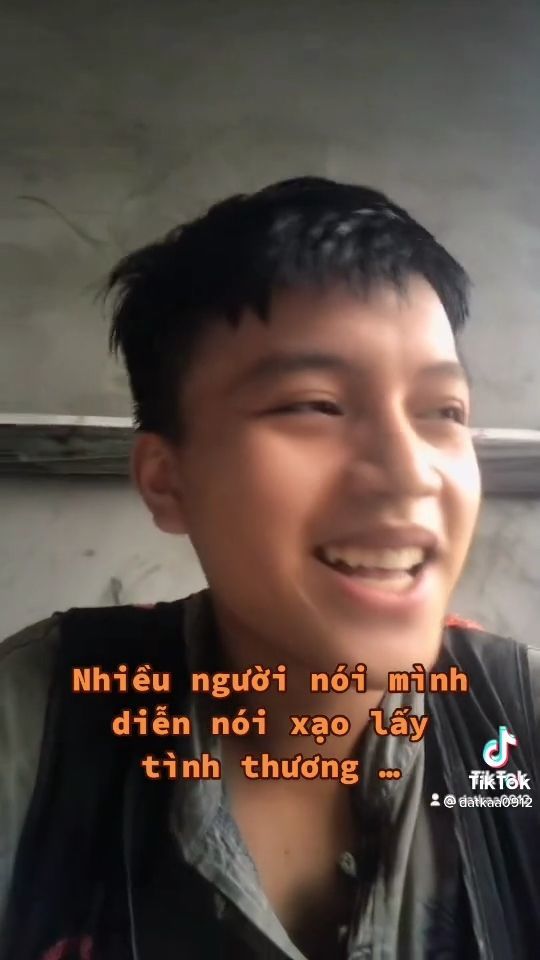 Những sao Việt xuất thân từ phụ hồ: Anh Tú thành hot boy làng hài