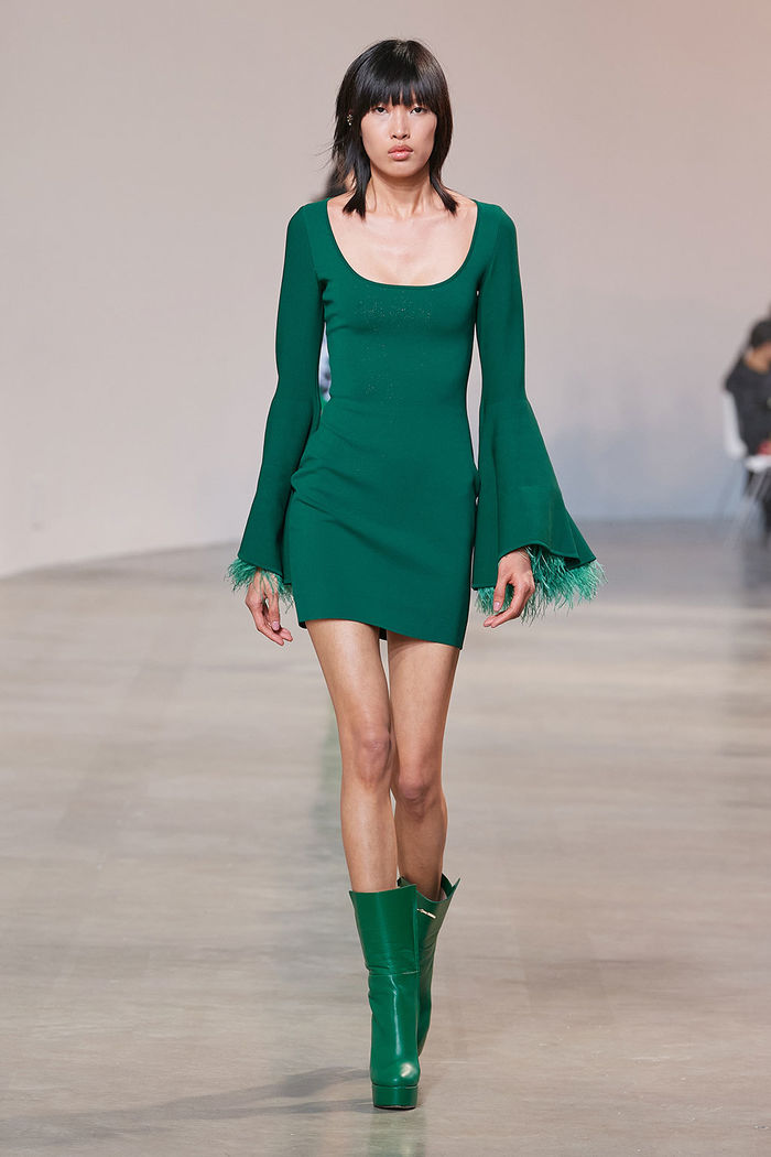 Phương Oanh: Bị loại sớm nhất Next Top nay con cưng của Elie Saab