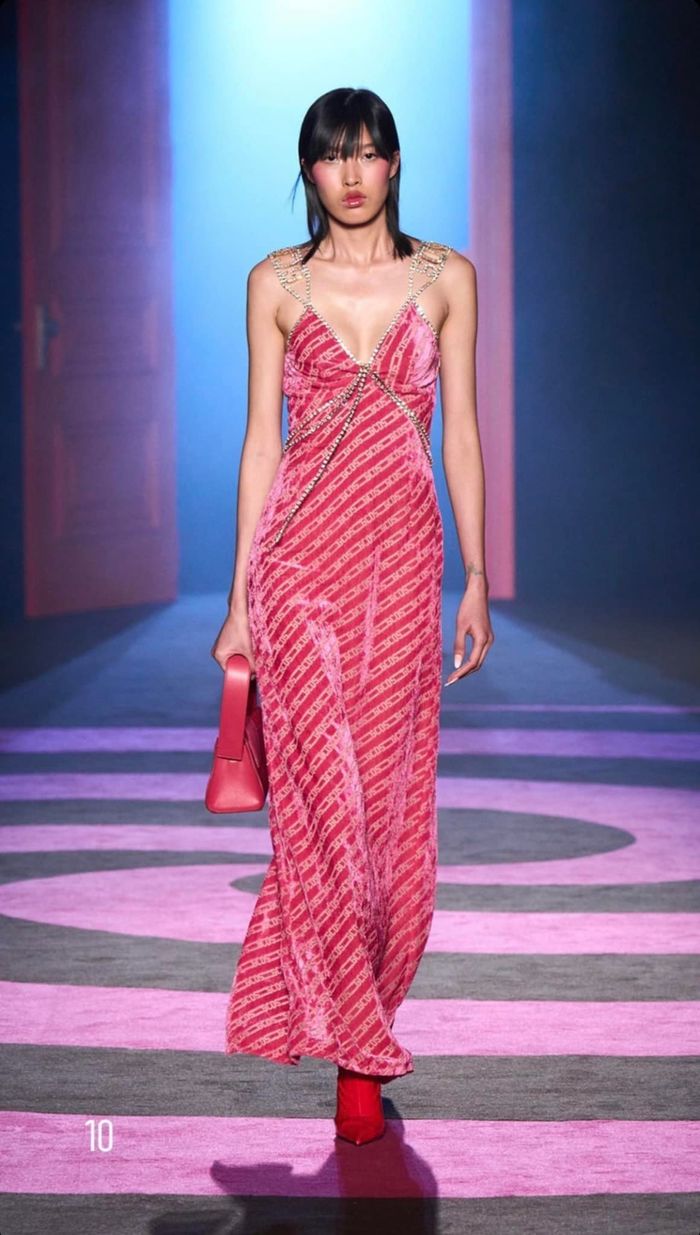 Phương Oanh: Bị loại sớm nhất Next Top nay con cưng của Elie Saab