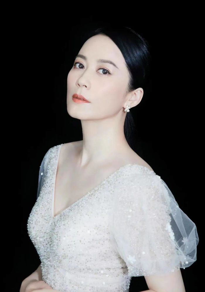 Sao Cbiz tuổi trung niên sở hữu body cực cháy, đẹp như gái xuân thì