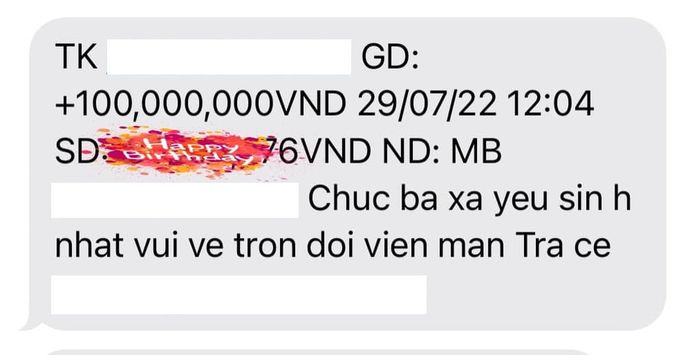 Sao Việt tặng vợ quà sinh nhật: Chấn Khang chuyển ngay 100 triệu