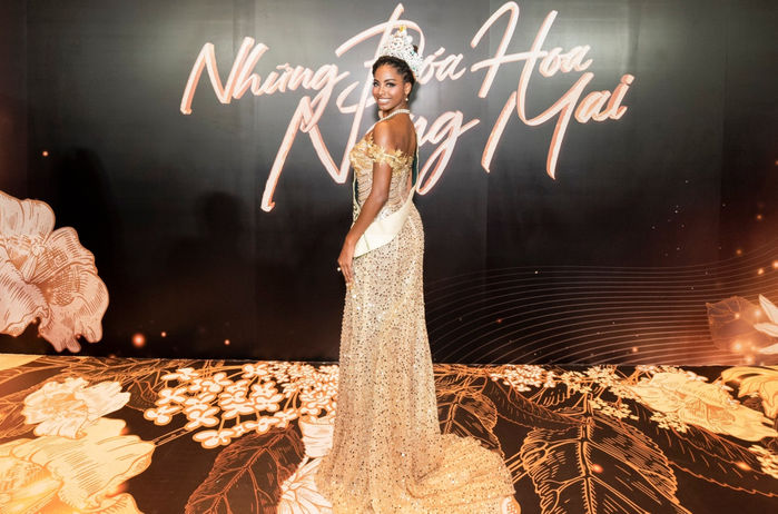 Thảm đỏ Hoa hậu các Dân tộc Việt Nam: Lệ Nam quyến rũ với váy hở vai